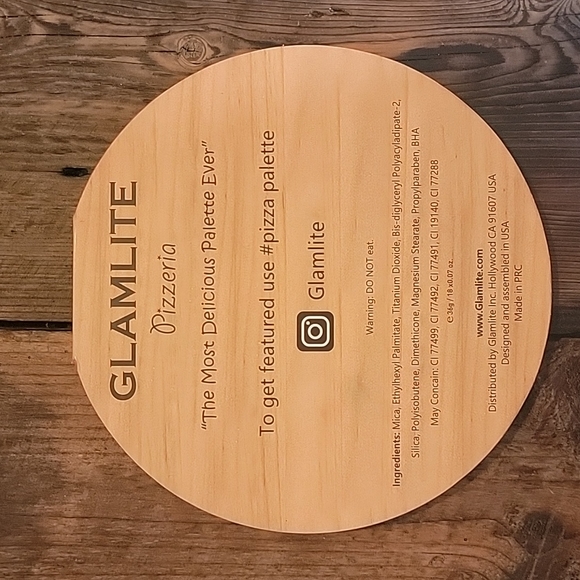 Glamlite Pizza eyeshadow palette - Picture 2 of 3